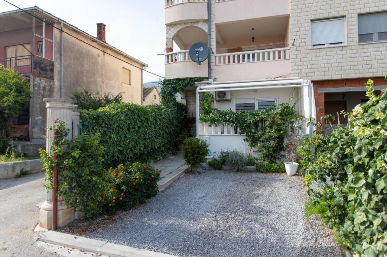 Lux Apartment Ema Kaštela Exterior foto